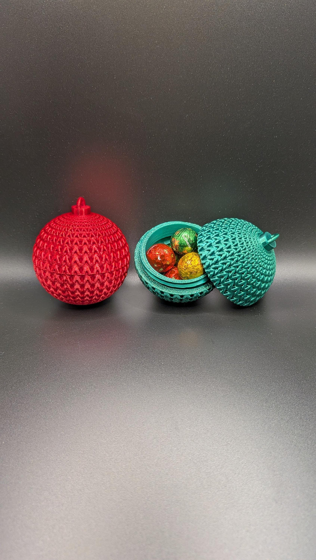 Knit-Style Fillable Ornament – Holiday Gift Box 3D Printed Keepsake for Hidden Surprises or Christmas Surprise Engagement