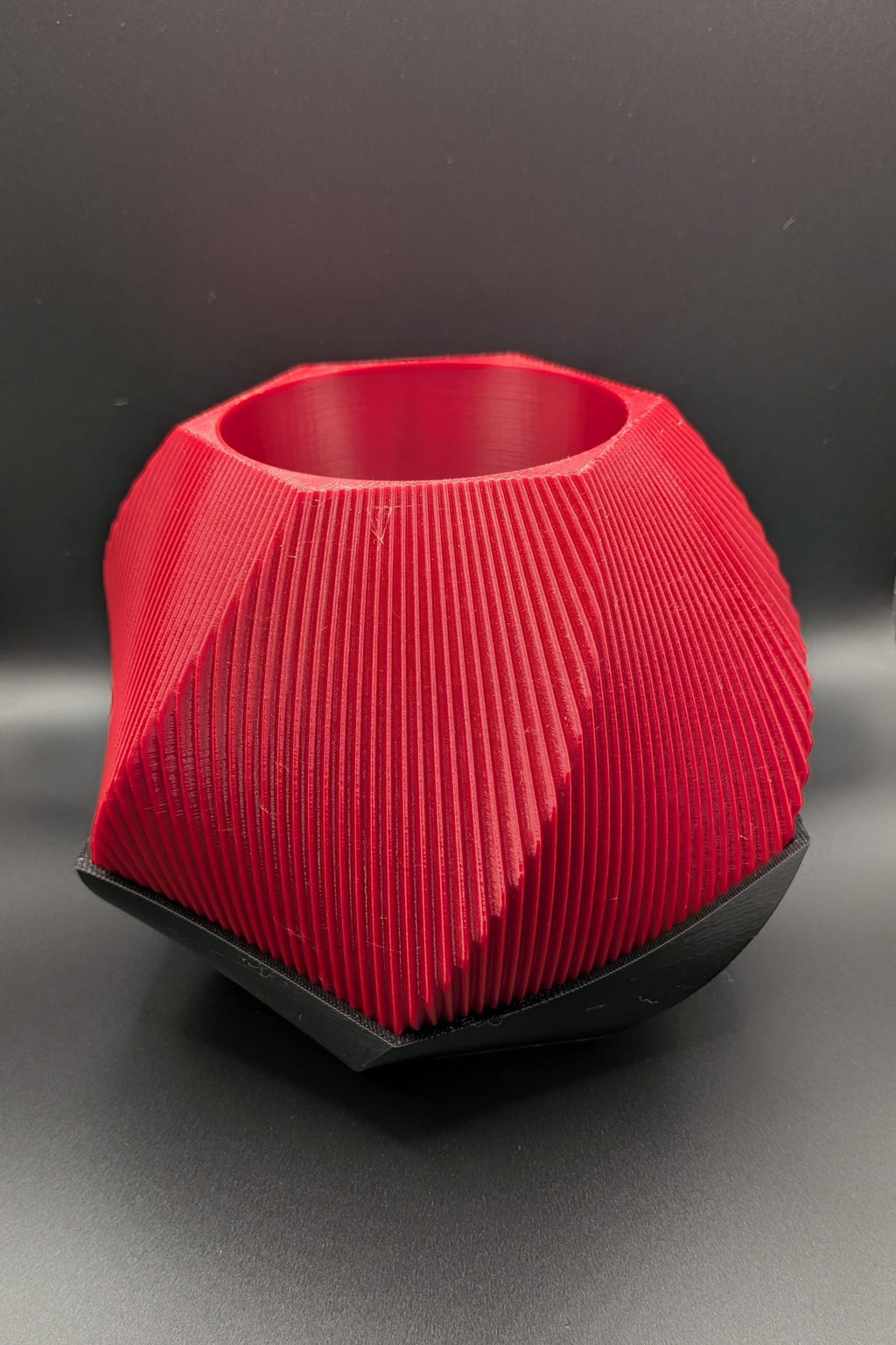 Modern Spiral Textured Indoor Planter and Drip Tray