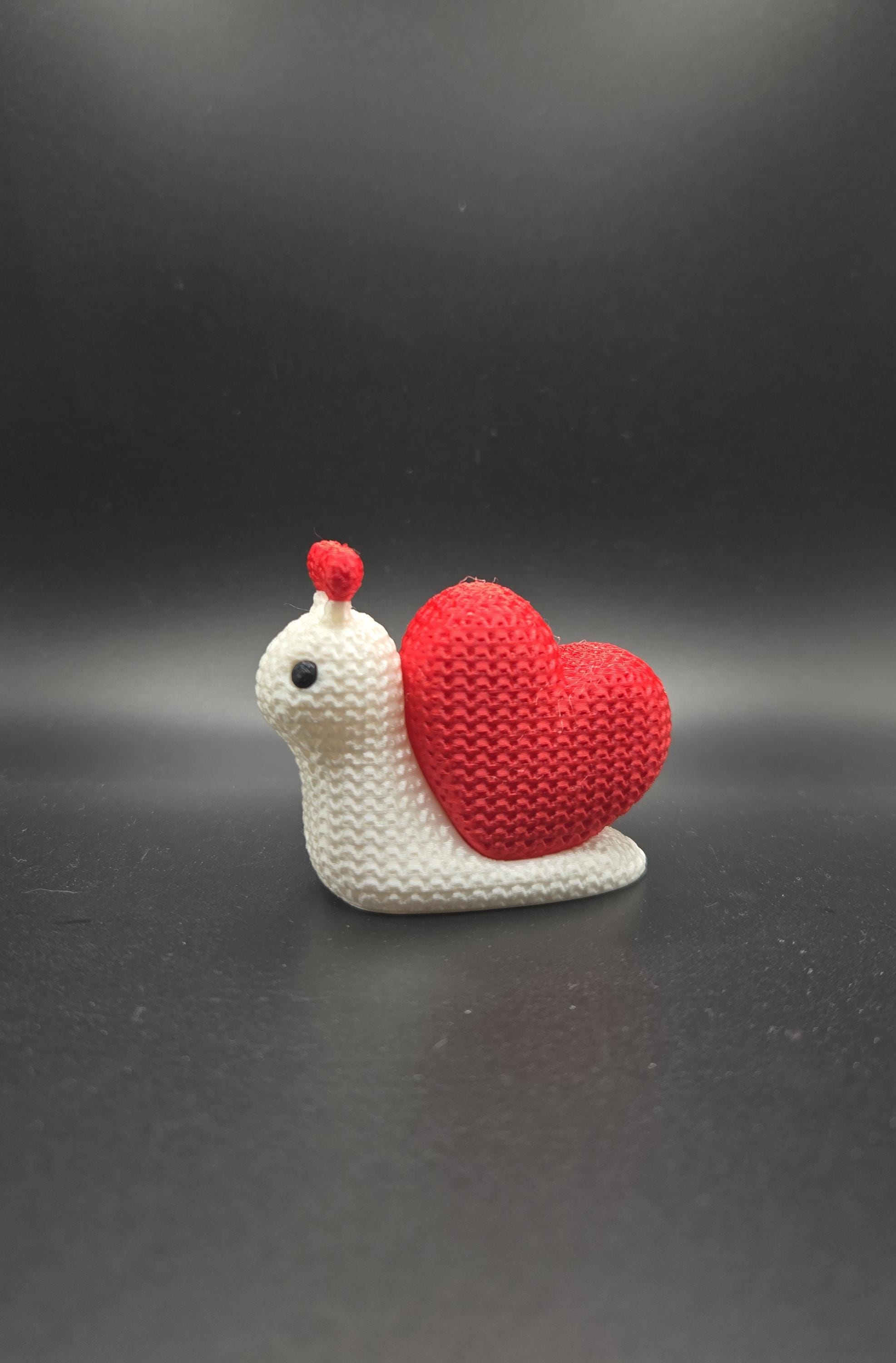 3D Printed Snail – Crochet-Style Heart Shell, Valentine's Decor