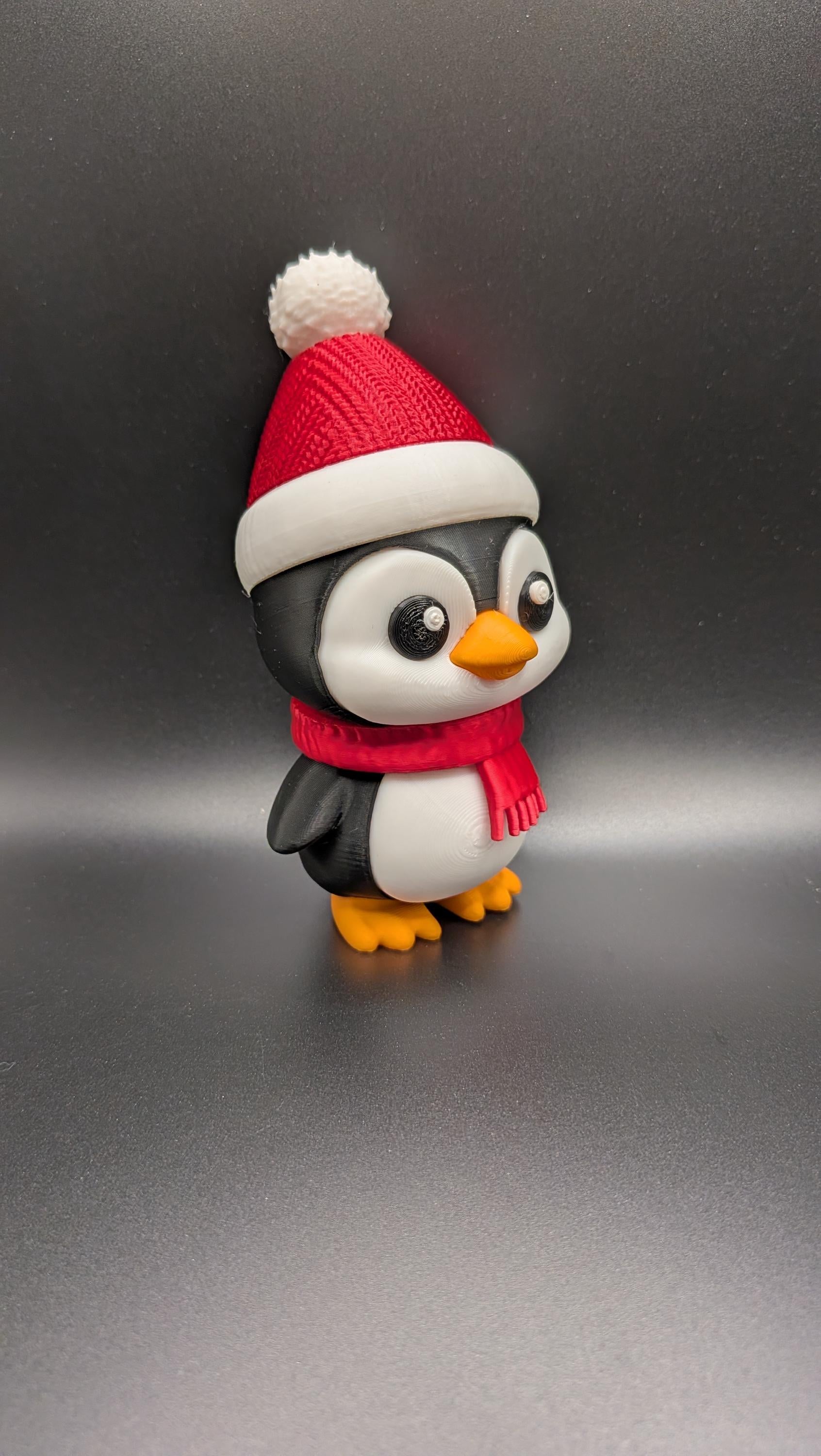 3D Printed Winter Penguin Figurine: Seasonal Decor
